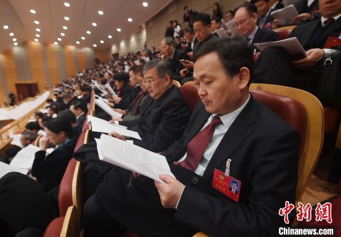 圖為浙江省十三屆人大三次會議現(xiàn)場?！⊥鮿?攝