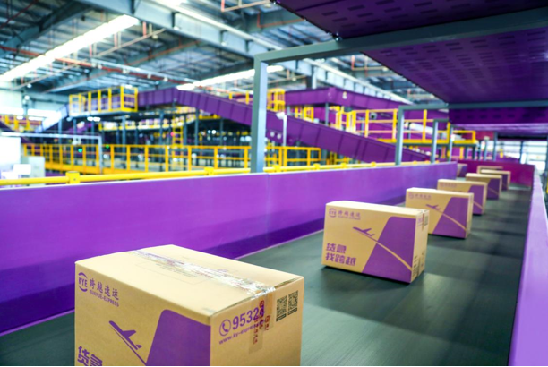 大件快遞用什么物流？跨越速運(yùn)讓運(yùn)輸安心更放心